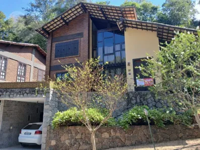Casa de Condomínio com 3 Quartos à venda, 200m² no Itaipu, Niterói