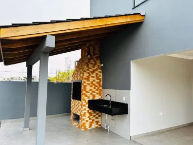 Sobrado com 3 Quartos à venda, 180m² no Universitário, Cascavel