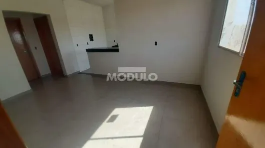 Apartamento com 2 Quartos para alugar, 50m² no Loteamento Monte Hebron, Uberlândia
