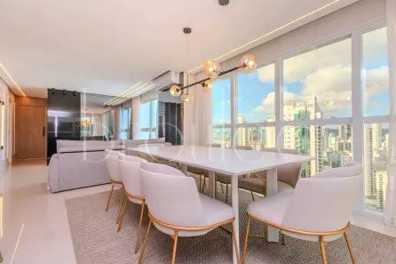 Apartamento com 4 Quartos para alugar, 144m² no Centro, Balneário Camboriú
