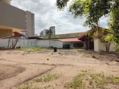 Casa com 5 Quartos para alugar, 2381m² no Manuel Dias Branco, Fortaleza