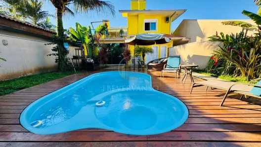 Sobrado com 3 Quartos à venda, 170m² no Guaratuba, Guaratuba
