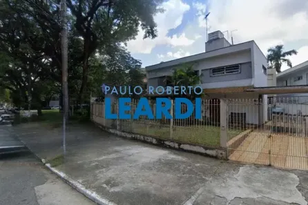 Casa com 3 Quartos à venda, 390m² no Bela Aliança, São Paulo
