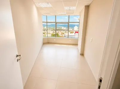 Sala Comercial à venda, 40m² no Chácara Urbana, Jundiaí