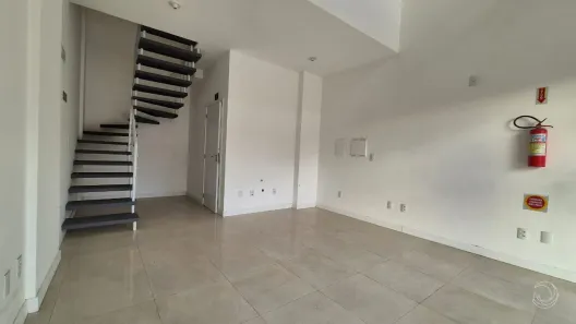 Ponto Comercial à venda, 54m² no Pantanal, Florianópolis