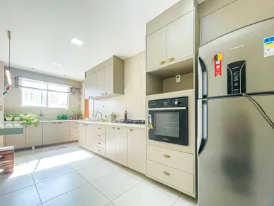 Apartamento com 3 Quartos para alugar, 125m² no Cremação, Belém