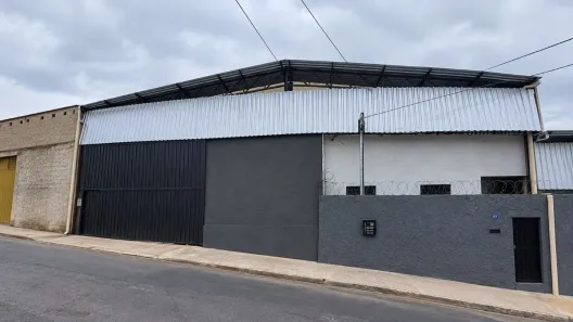 Galpão/Depósito/Armazém para alugar, 500m² no Dom Bosco, Belo Horizonte
