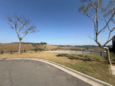 Lote/Terreno à venda, 950m² no São Pedro, Juiz de Fora