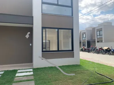 Sobrado com 3 Quartos à venda, 150m² no SIM, Feira de Santana