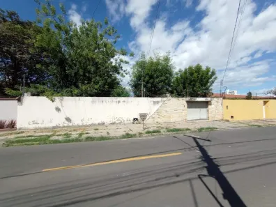 Imóvel Comercial com 3 Quartos para alugar, 180m² no Horto, Teresina