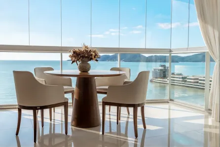 Apartamento com 4 Quartos à venda, 210m² no Meia Praia, Itapema