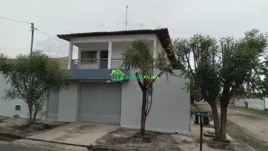 Casa com 6 Quartos à venda, 258m² no Lourival Parente, Teresina