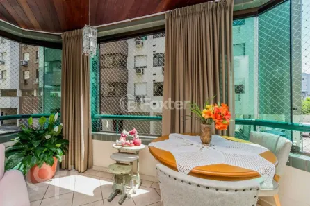 Apartamento com 3 Quartos à venda, 159m² no Menino Deus, Porto Alegre