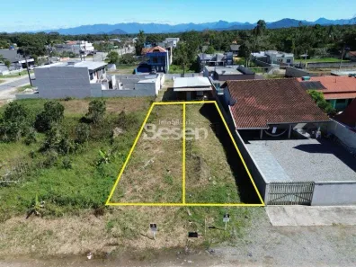 Lote/Terreno à venda, 180m² no Barra do Saí, Itapoá