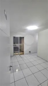 Apartamento com 2 Quartos à venda, 46m² no Vila Carmosina, São Paulo