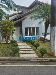 Casa de Condomínio com 3 Quartos à venda, 226m² no Arujá 5, Arujá