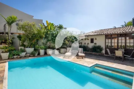 Casa com 4 Quartos à venda, 290m² no Largo da Batalha, Niterói
