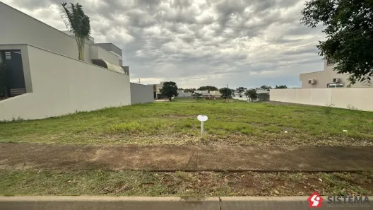 Lote/Terreno à venda, 300m² no Parque Residencial Mart Ville, Presidente Prudente