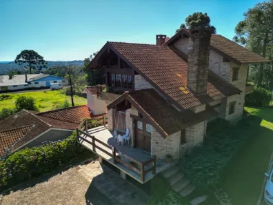 Casa com 4 Quartos à venda, 275m² no , Gramado