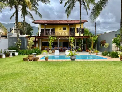 Sobrado com 4 Quartos à venda, 340m² no Maresias, São Sebastião