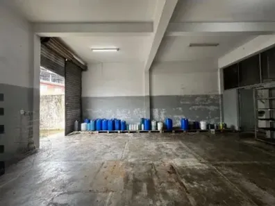 Galpão/Depósito/Armazém para alugar, 369m² no Canhema, Diadema