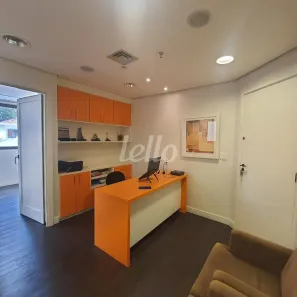 Sala Comercial à venda, 40m² no Vila Olímpia, São Paulo