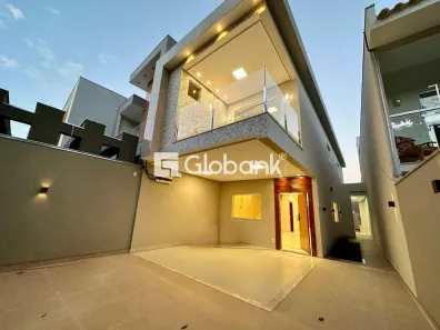 Casa com 3 Quartos à venda, 180m² no Ibituruna, Montes Claros
