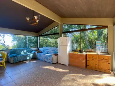 Fazenda/Sítio com 4 Quartos à venda, 200m² no Ponta Grossa, Porto Alegre