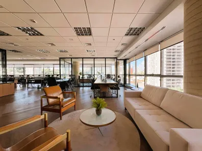 Sala Comercial para alugar, 235m² no Cambuí, Campinas