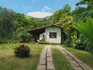 Casa com 1 Quarto à venda, 5234709m² no Pedro do Rio, Petrópolis