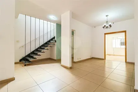 Sobrado com 3 Quartos para alugar, 225m² no Campo Belo, São Paulo