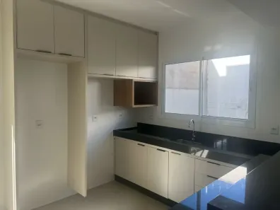 Sobrado com 3 Quartos à venda, 87m² no Bosque dos Buritis, Uberlândia