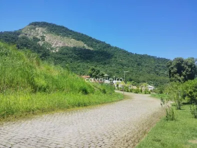 Lote/Terreno à venda, 588m² no Ubatiba, Maricá