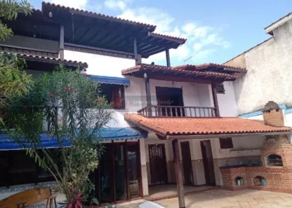 Casa com 4 Quartos à venda, 360m² no Piratininga, Niterói