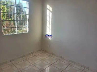 Apartamento com 2 Quartos para alugar, 40m² no Barreiro, Belo Horizonte