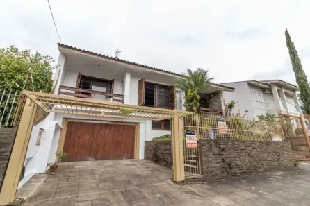 Casa com 3 Quartos à venda, 315m² no Jardim Itu, Porto Alegre