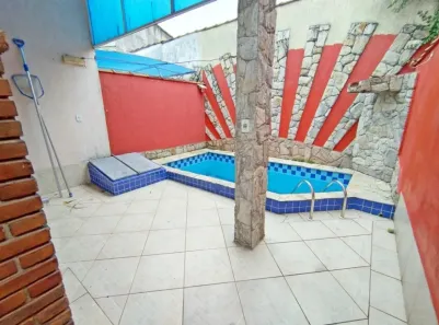 Casa com 3 Quartos à venda, 100m² no Caiçara, Praia Grande
