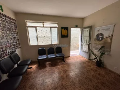 Casa com 3 Quartos à venda, 213m² no Indaiá, Belo Horizonte