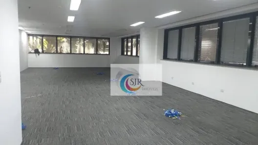 Sala Comercial para alugar, 214m² no Vila Olímpia, São Paulo