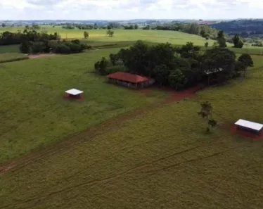 Fazenda/Sítio com 2 Quartos à venda, 90m² no Área Rural de Itapetininga, Itapetininga