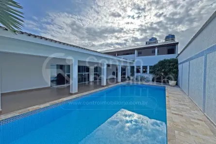 Casa com 6 Quartos à venda, 326m² no Belmira Novaes, Peruíbe