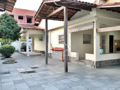 Casa com 2 Quartos à venda, 191m² no Campo Grande, Rio de Janeiro