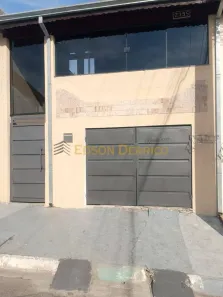 Sobrado com 2 Quartos à venda, 130m² no Mombaça, Pindamonhangaba