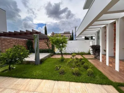 Casa de Condomínio com 4 Quartos à venda, 400m² no Piracangaguá, Taubaté