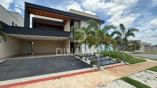 Casa de Condomínio com 3 Quartos para alugar, 220m² no Jardim Cristal, Aparecida de Goiânia
