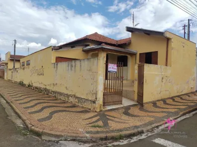 Casa com 3 Quartos à venda, 159m² no Barra Funda, Leme