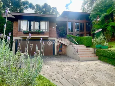 Casa com 3 Quartos à venda, 250m² no Parque das Hortensias, Canela