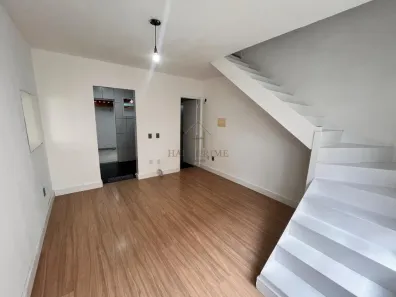 Casa de Condomínio com 2 Quartos à venda, 50m² no Água Espraiada (Caucaia do Alto), Cotia