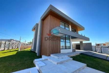 Casa com 3 Quartos à venda, 231m² no Viverde III, Rio das Ostras