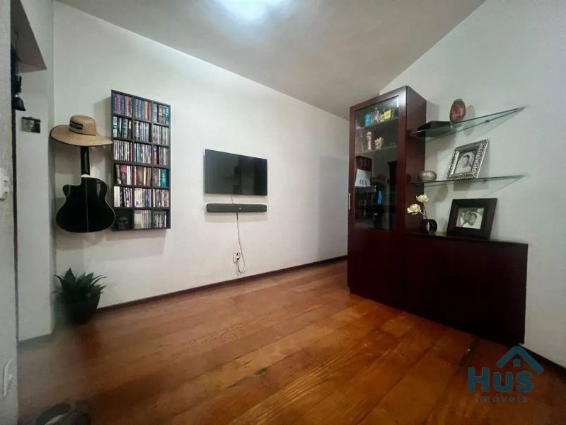 Apartamento com 2 quartos — Santa Amélia, Belo Horizonte